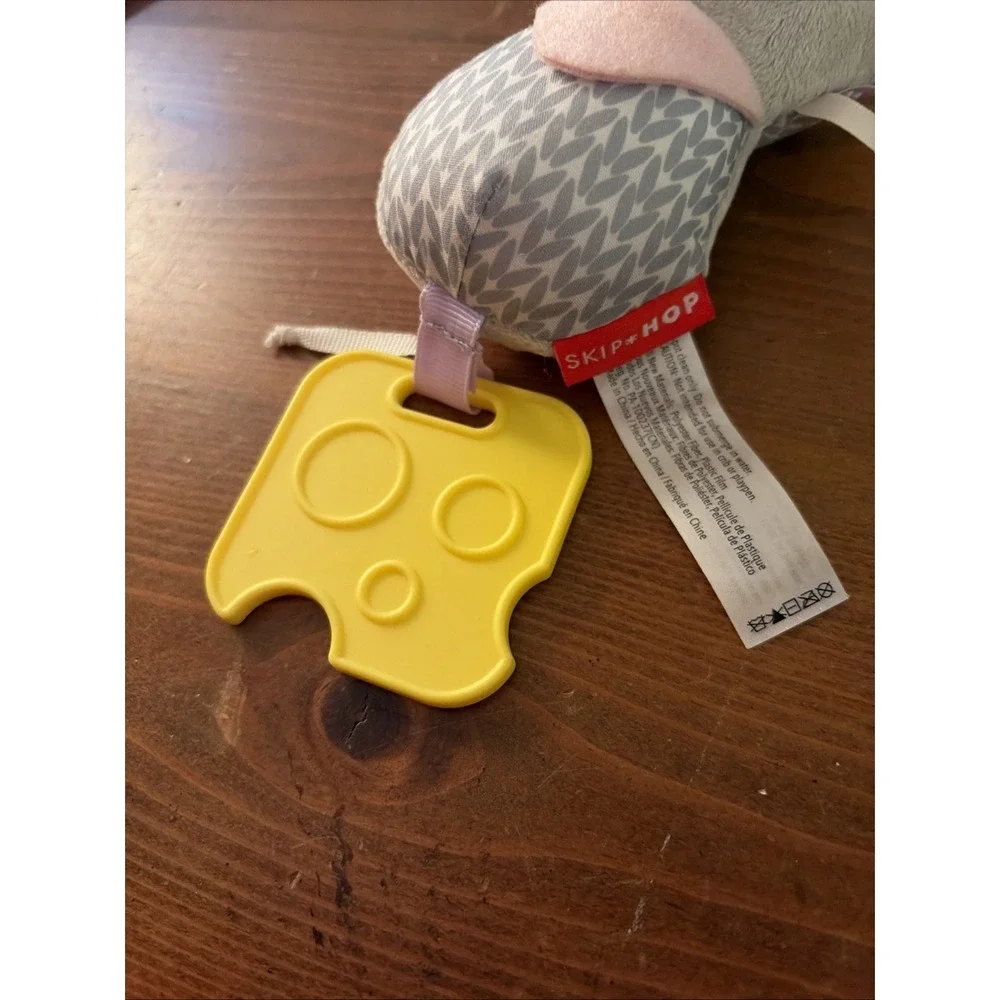 Skip Hop Mouse Cheese Toy Musical Tummy Infant‎ Developmental Fine Motor Skill